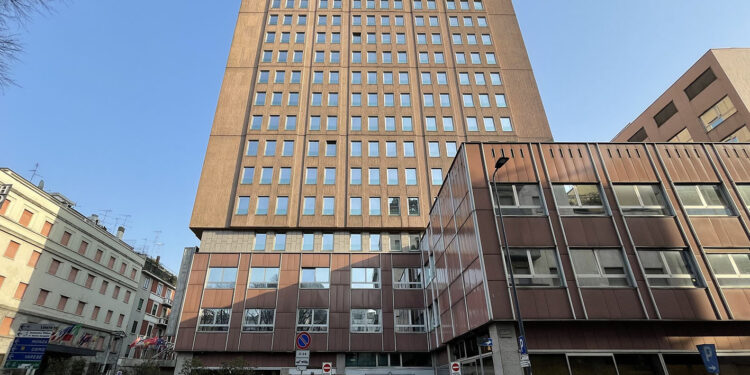 Una torre direzionale al posto dell’hotel Michelangelo di Milano
