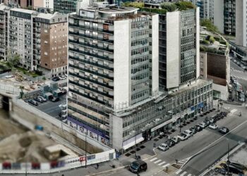 Coima Res acquista il centro direzionale Pirelli 32 a Milano Porta Nuova