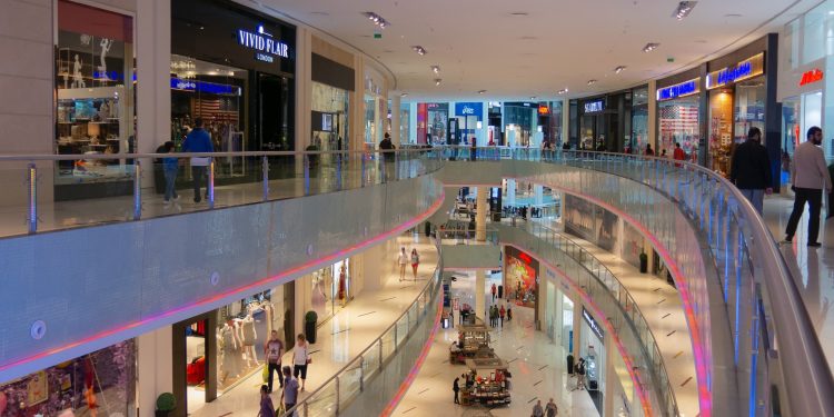I centri commerciali stanno tornando a livelli pre covid