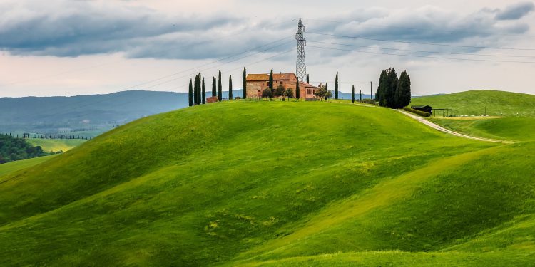 Boom per il mercato dei rustici e casali (+22% nel 2021)