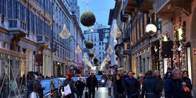 Via Montenapoleone regina del lusso dietro solo a New York e Hong Kong