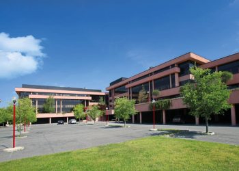 Akno compra da Cromwell Property Group e Goldman Sachs AM un centro direzionale