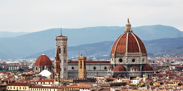 Rimbalzo per il mercato residenziale di Firenze con prezzi in aumento dello 0,8%