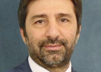 PwC: “M&A in netto calo nel 2022 nel mondo, -37% a 531 miliardi di dollari”