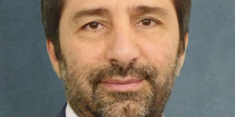 PwC: “M&A in netto calo nel 2022 nel mondo, -37% a 531 miliardi di dollari”