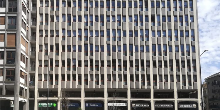 Investire Sgr affitta immobile di 4.500 mq in via Vittor Pisani (Milano)