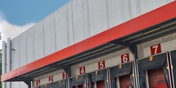 Kryalos acquista due asset logistici da 15.400 mq a Legnano (Milano)