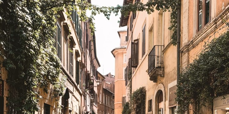 Affitti, canoni in rialzo in tutte le grandi città. In testa Bari, Napoli e Verona