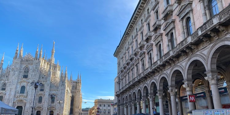 Milano, asta all’incanto per il complesso monumentale di piazza Duomo