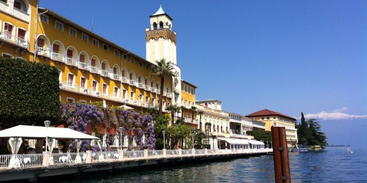 Hotel, investimenti stabili in Italia a 1,6 miliardi di euro nel 2023