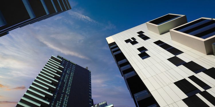 La flat tax attira gli Uhnwi in Italia, forte la ricerca di attici a Milano