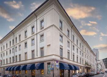 Kering acquista per 1,3 miliardi di euro l’asset di via Monte Napoleone 8