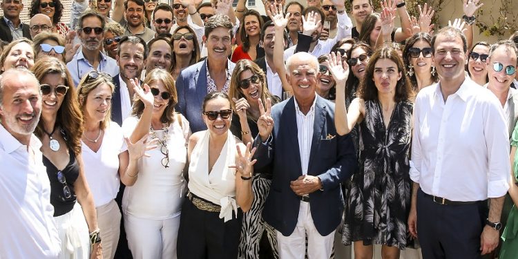 Dils entra in Portogallo con Castelhana