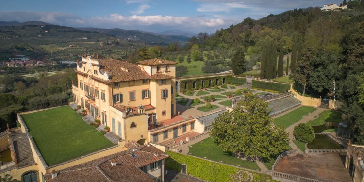 Lusso, prezzi in salita del 3,7% su scala globale. Transazioni su dell’11%