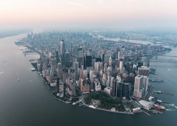 Msci, crollano (-36% in un anno) le transazioni del real estate non residenziale