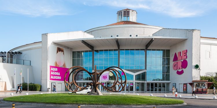 Ceetrus vende a Lighthouse Capital il centro commerciale Alegro Montijo di Lisbona