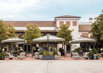 Rinnovate la Food Court e la Galleria di Franciacorta Village