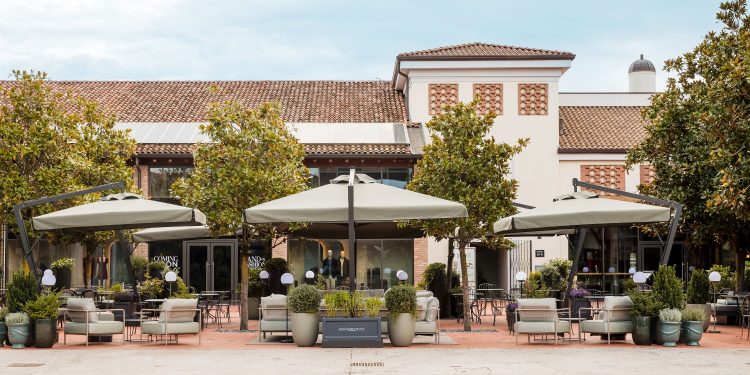 Rinnovate la Food Court e la Galleria di Franciacorta Village