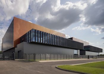 Aruba inaugura l’Hyper cloud data center di Roma (74.000 mq)