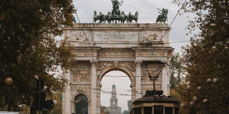Milano, il mattone di pregio arriva a costare 24.000 €/mq nel Quadrilatero
