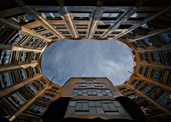 Il 2025 del real estate tra cambiamenti strutturali e sfide globali