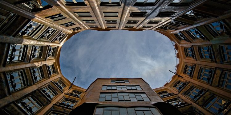 Il 2025 del real estate tra cambiamenti strutturali e sfide globali