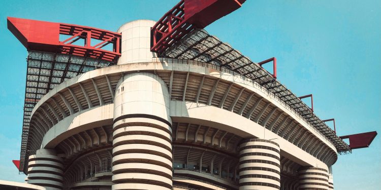 Inter-Milan presentano la proposta di acquisto dello Stadio Meazza