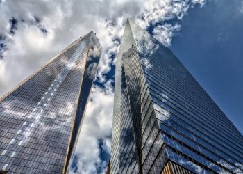 Immobili per l’impresa, primo trimestre in chiaroscuro: negozi +8,1%, uffici -5,9%