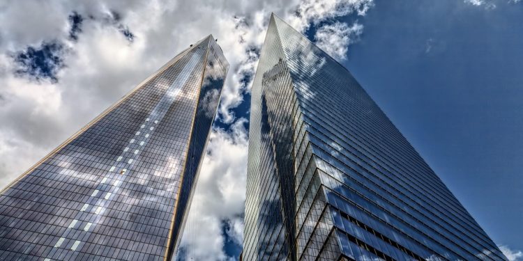 Immobili per l’impresa, primo trimestre in chiaroscuro: negozi +8,1%, uffici -5,9%