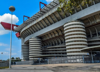 Milano, via libera alla vendita di San Siro. Foster + Partners e Manica per il nuovo stadio