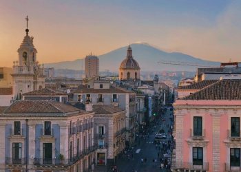 Catania è la città con più case in vendita da ristrutturare (27%)