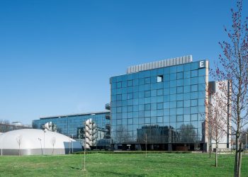 Palazzo E di Milanofiori passa a un family office