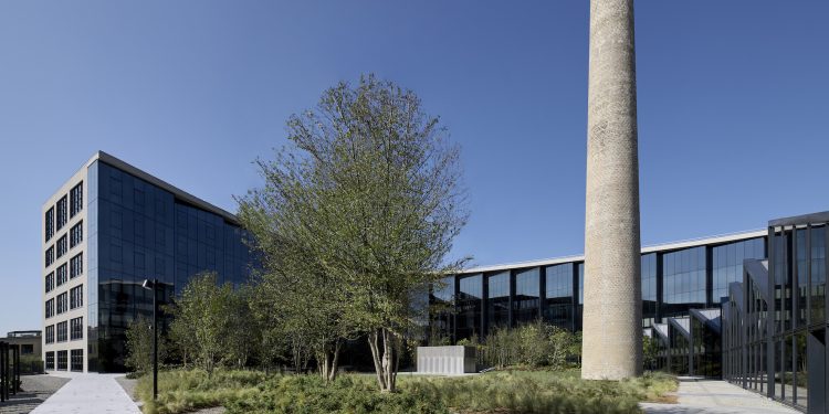 Valesco rileva per 200 mln di € l’headquarters di Moncler a Milano