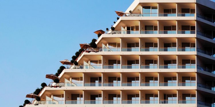 La casa ideale degli italiani tra ottimismo, prezzi elevati e nuove priorità abitative