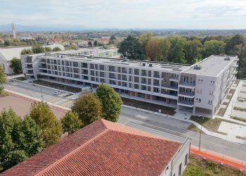 Udine, nell’ex caserma Osoppo inaugurati 76 alloggi sociali: investimento da 12 milioni