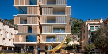 Building cresce sulle coste del lusso: nuovi investimenti tra Liguria, Forte dei Marmi e Costa Azzurra